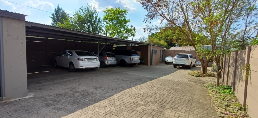 5 Bedroom Property for Sale in Eureka Free State